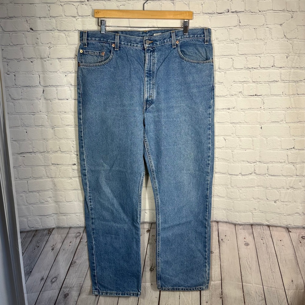 Levis 505 Regular Fit Straight Leg Jeans Mens 40x30 Medium Wash‎ Blue Denim